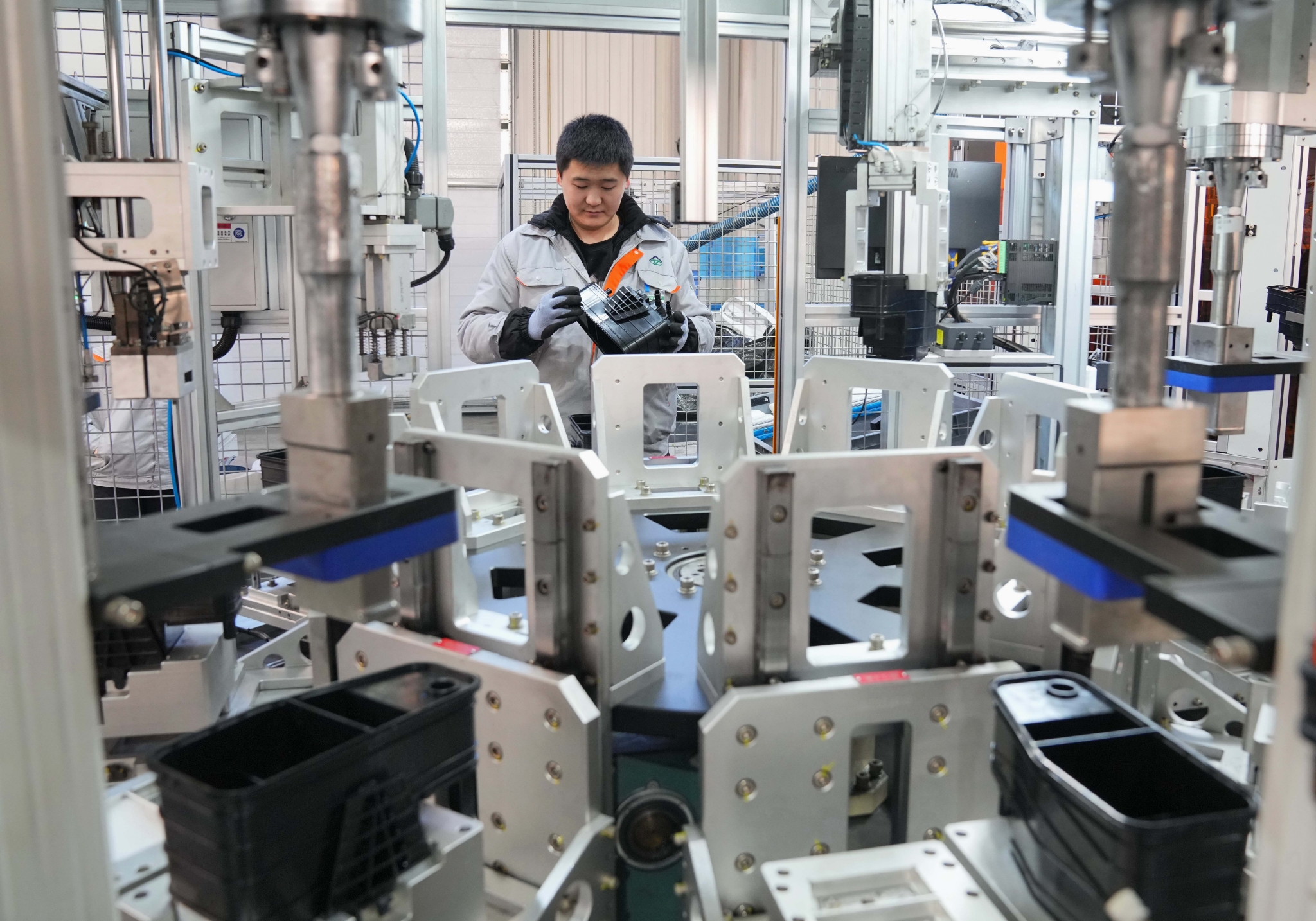 河北廊坊先进装备制造业助推高质量发展