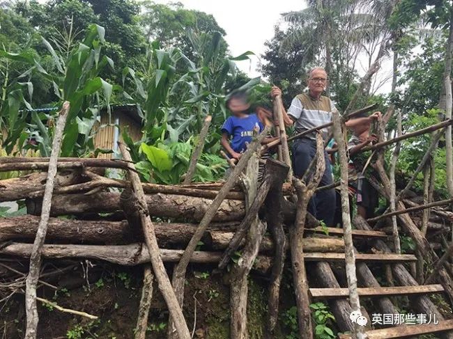 被东帝汶视作国家英雄的传教士，却在自己的孤儿院里性侵女孩。曝光后，依然有大批支持者休闲区蓝鸢梦想 - Www.slyday.coM