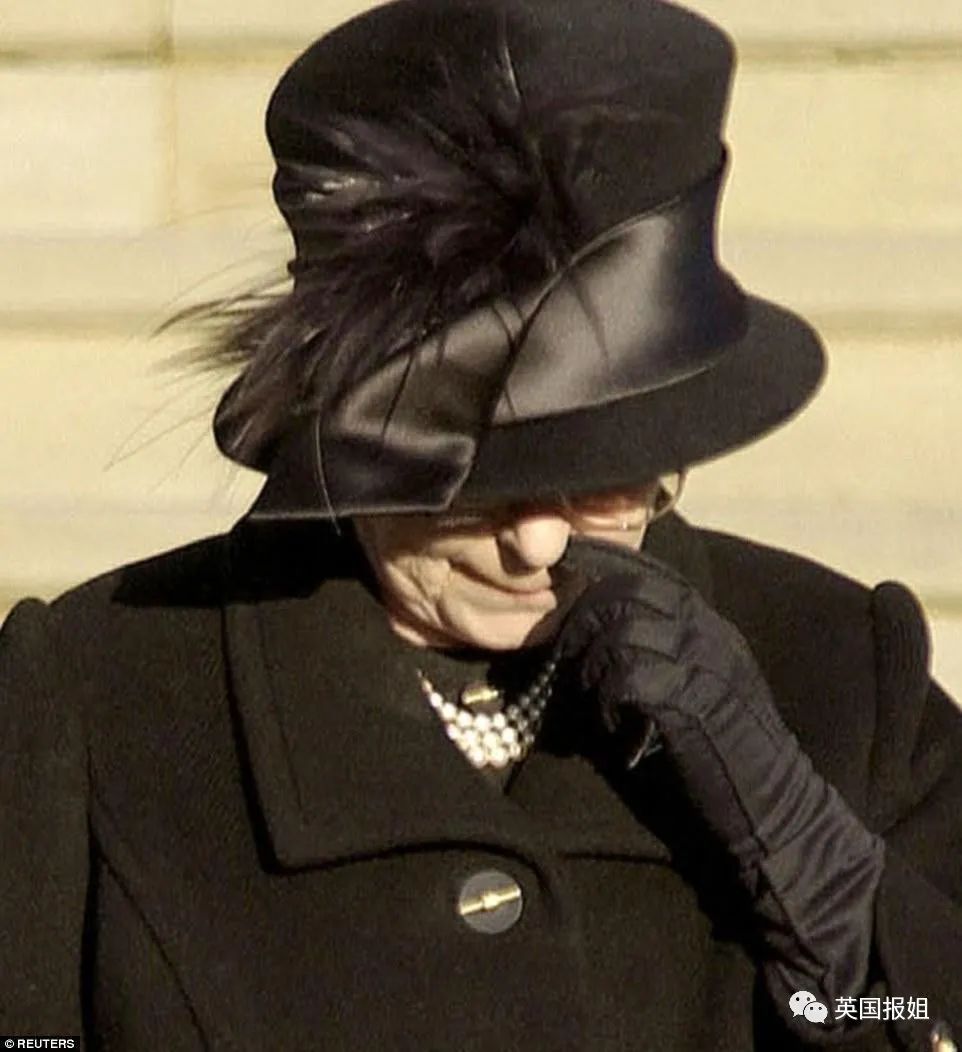 95岁女王消瘦虚弱引担忧！一年内丈夫、挚友接连去世，她只剩自己一人休闲区蓝鸢梦想 - Www.slyday.coM