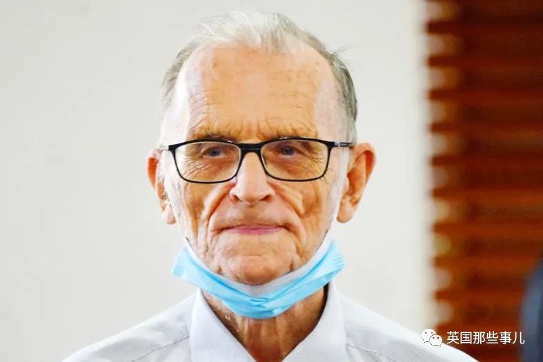 被东帝汶视作国家英雄的传教士，却在自己的孤儿院里性侵女孩。曝光后，依然有大批支持者休闲区蓝鸢梦想 - Www.slyday.coM