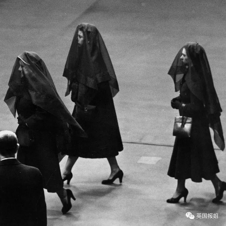 95岁女王消瘦虚弱引担忧！一年内丈夫、挚友接连去世，她只剩自己一人休闲区蓝鸢梦想 - Www.slyday.coM