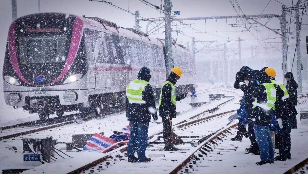 湖南多地停课放假！这些列车停运！长沙交警：非必要不出行！休闲区蓝鸢梦想 - Www.slyday.coM