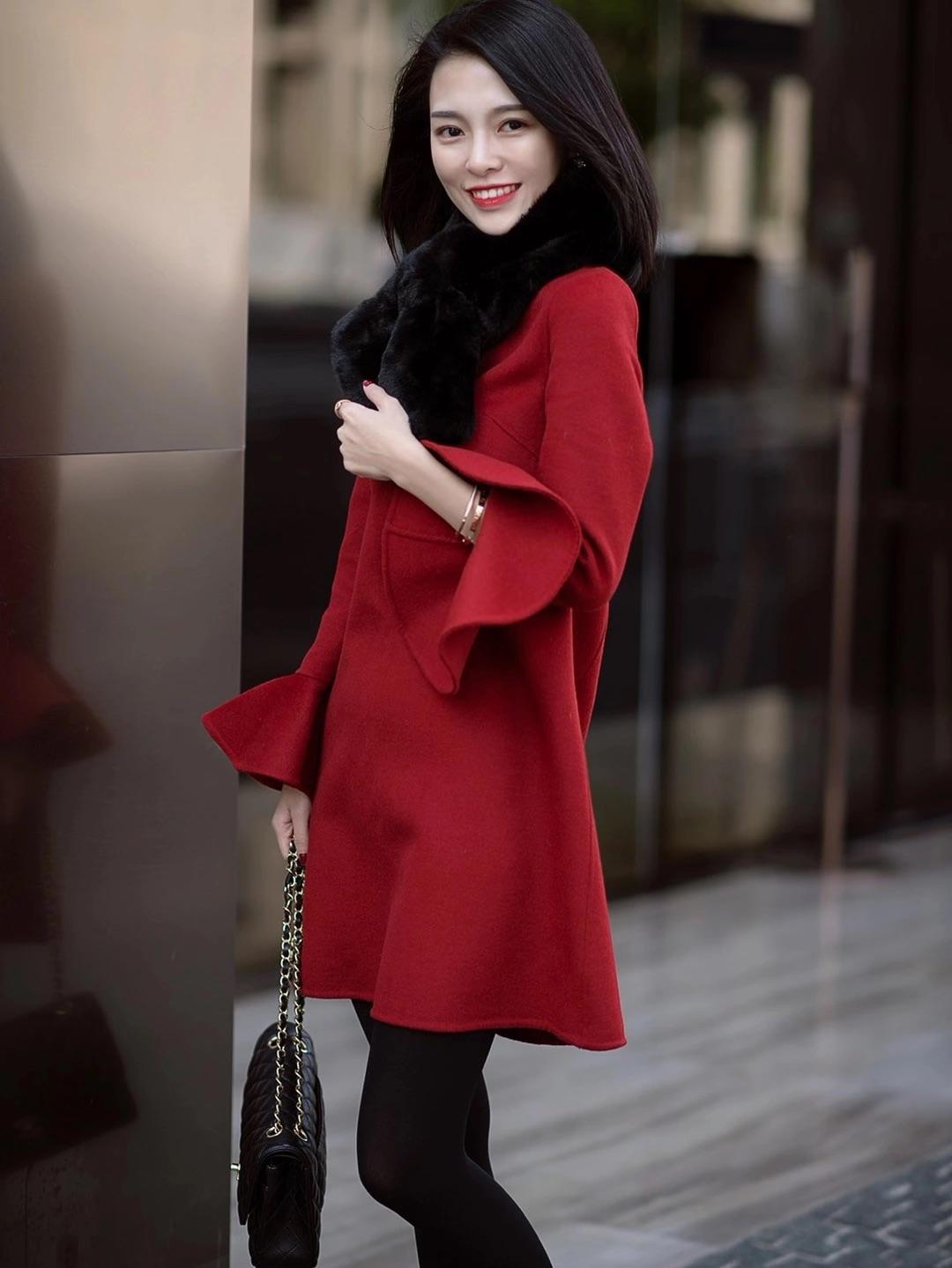 新年战袍你准备好了吗红色连衣裙吸睛满分优雅又有女人味