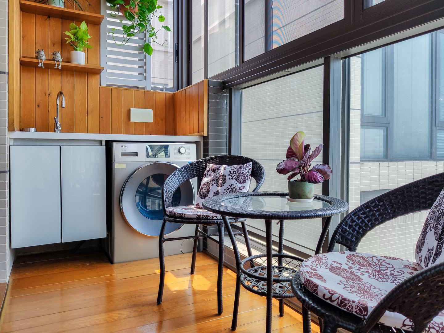 等我有了房阳台才不要晾衣杆学学别人家的阳台设计才实用