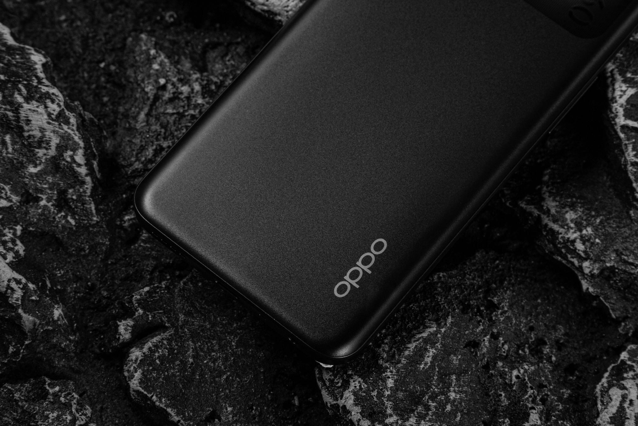 oppok9x黑曜武士鉴赏外观彰显硬核气质性能和影像都能打