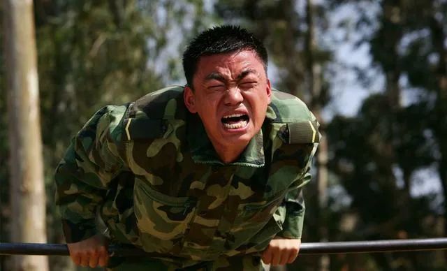 《王牌部队》开播,我真的夸不出口,学学15年前的《士兵突击》吧休闲区蓝鸢梦想 - Www.slyday.coM 《王牌部队》开播,我真的夸不出口,学学15年前的《士兵突击》吧休闲区蓝鸢梦想 - Www.slyday.coM