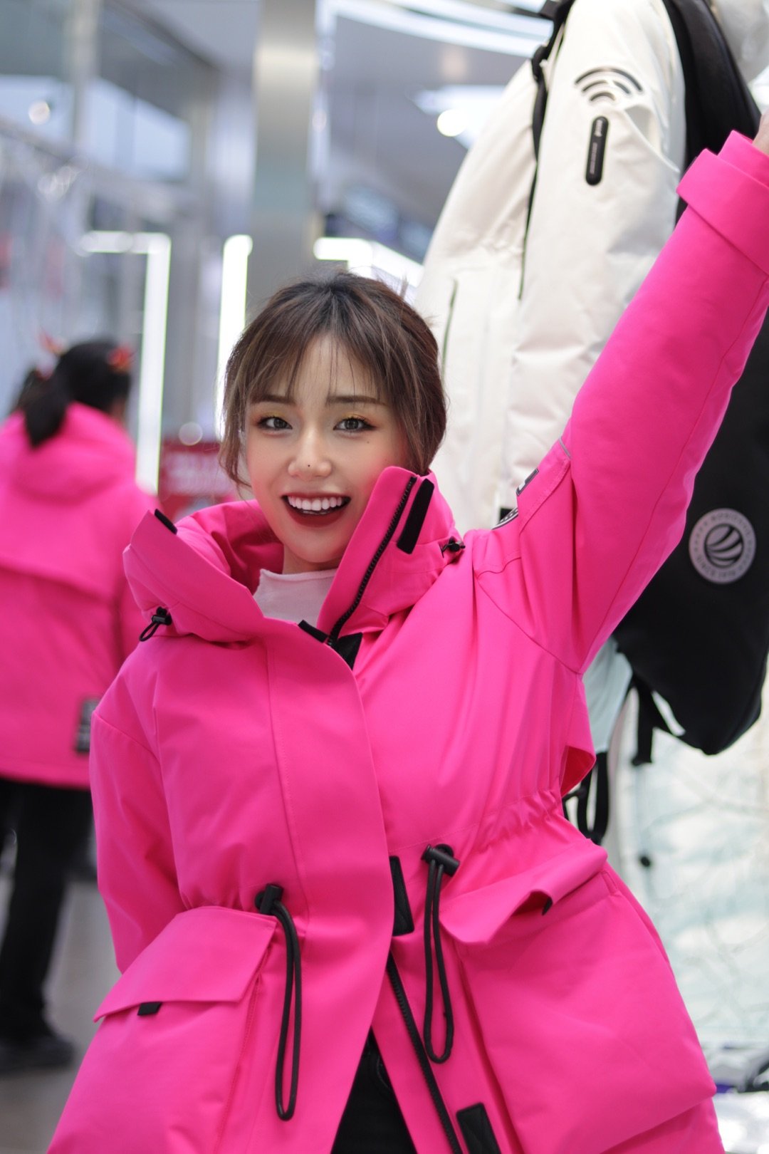 闪现到上海！攒了许久的必入冬装安利来啦 最近又双叒叕降温了！休闲区蓝鸢梦想 - Www.slyday.coM