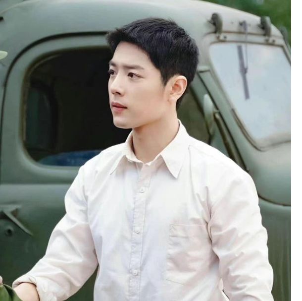 《王牌部队》正式开播，肖战凌晨激动发文“番位”问题解决了休闲区蓝鸢梦想 - Www.slyday.coM