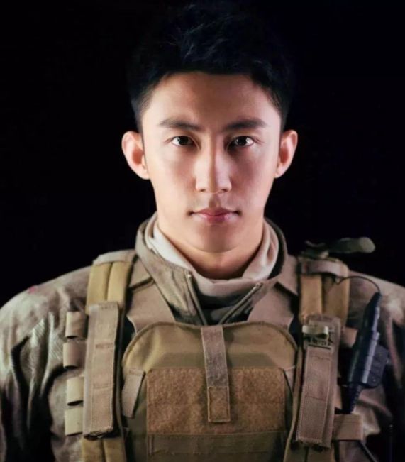 肖战《王牌部队》终于来了!顾一野太帅,他果然没有让人失望休闲区蓝鸢梦想 - Www.slyday.coM 肖战《王牌部队》终于来了!顾一野太帅,他果然没有让人失望休闲区蓝鸢梦想 - Www.slyday.coM