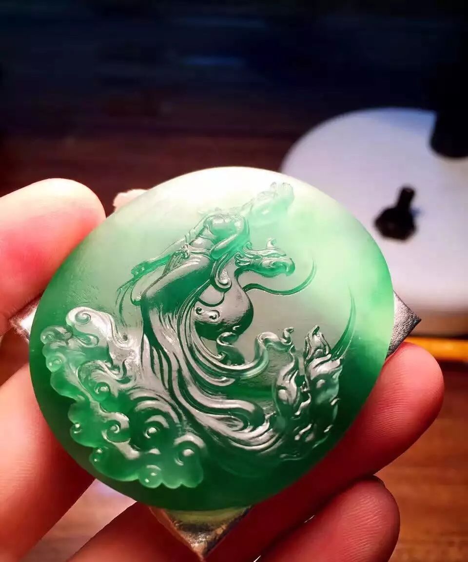 手镯芯俏色巧雕凤凰仙子,细品一下真美|凤凰仙子|料子|雕刻师_新浪