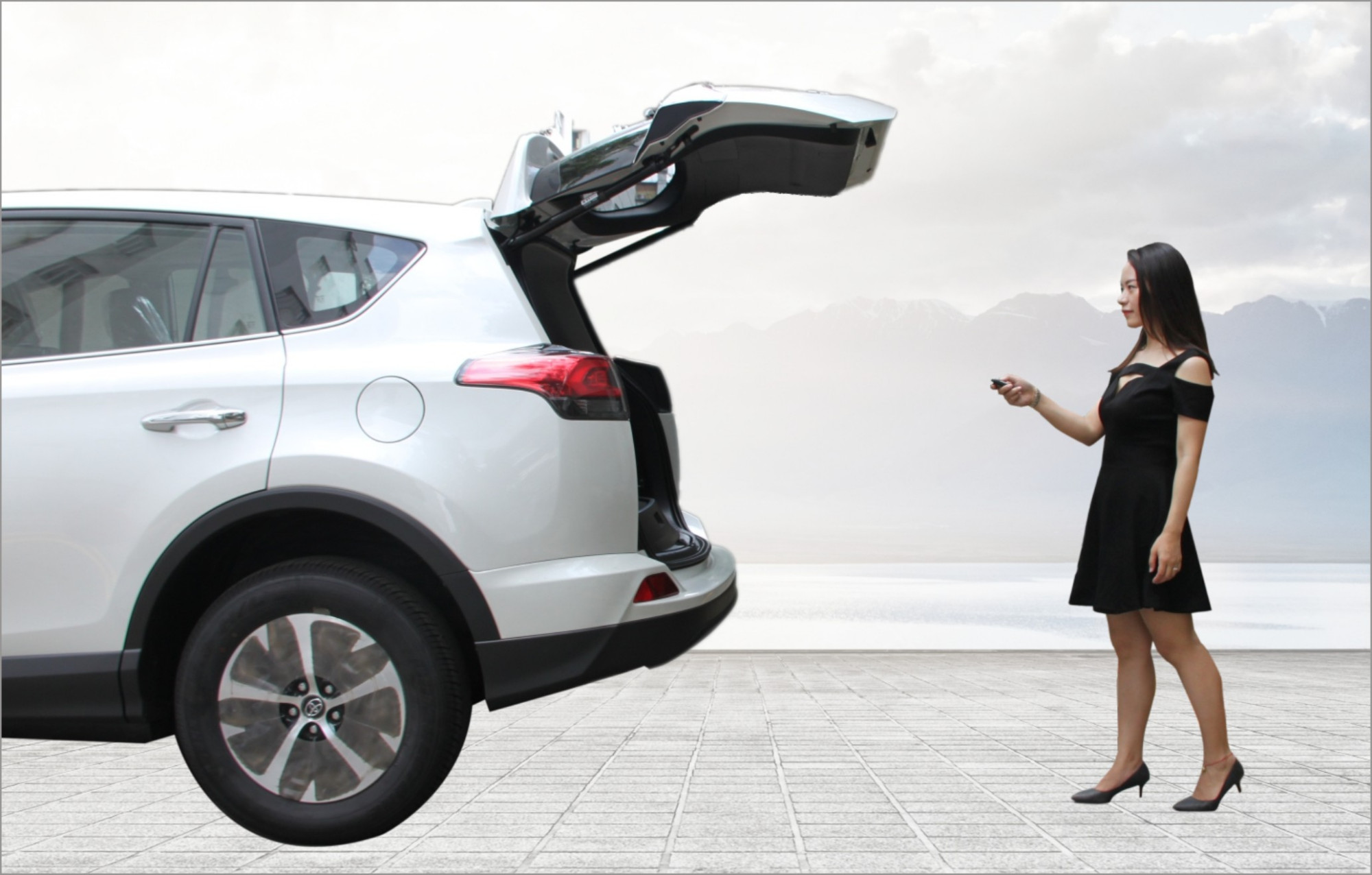 老司机眼中最不实用的四大“潮流”配置，新手还在为其加价！休闲区蓝鸢梦想 - Www.slyday.coM