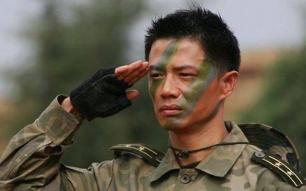 《王牌部队》开播,我真的夸不出口,学学15年前的《士兵突击》吧休闲区蓝鸢梦想 - Www.slyday.coM 《王牌部队》开播,我真的夸不出口,学学15年前的《士兵突击》吧休闲区蓝鸢梦想 - Www.slyday.coM