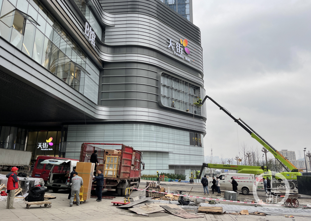 龙湖公园天街内部什么样记者带你提前现场打探