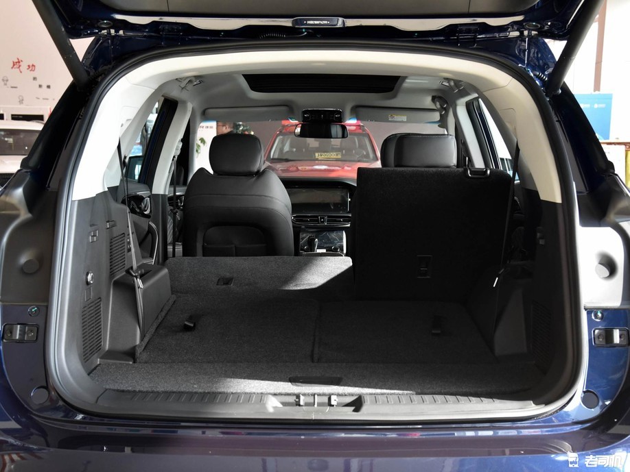 大空间高配置都不能少小哥带你一起看捷途x95