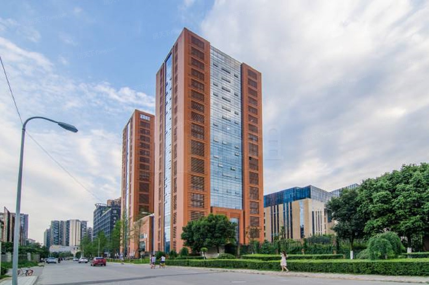 (九)兴盛国际商务总部写字楼房源挂牌量为1套,其中写字楼出租为1套