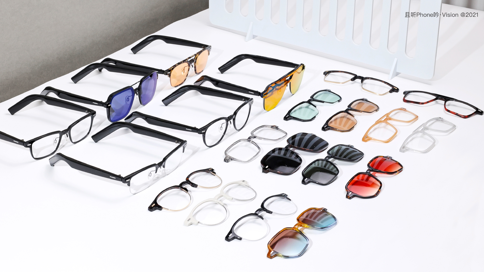 华为智能眼镜上手图赏轻松掌控你的百变造型