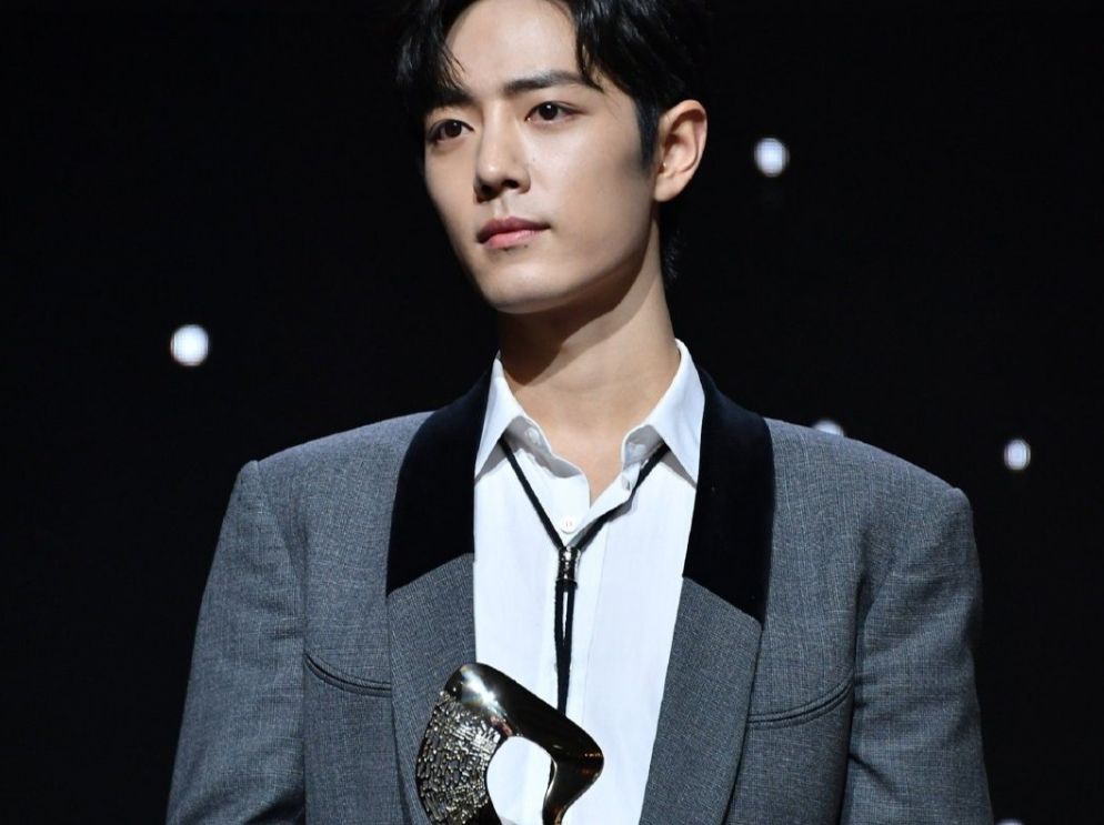 恭喜肖战登2021全球百大最帅面孔男神盛世美颜让全球迷妹疯狂