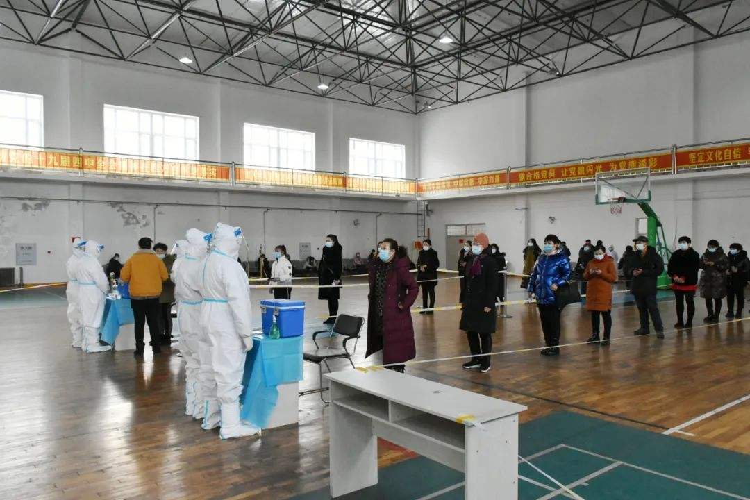 西安疫情前后“对比照”,两种情况两种声音,但都有同一种心态!休闲区蓝鸢梦想 - Www.slyday.coM 西安疫情前后“对比照”,两种情况两种声音,但都有同一种心态!休闲区蓝鸢梦想 - Www.slyday.coM