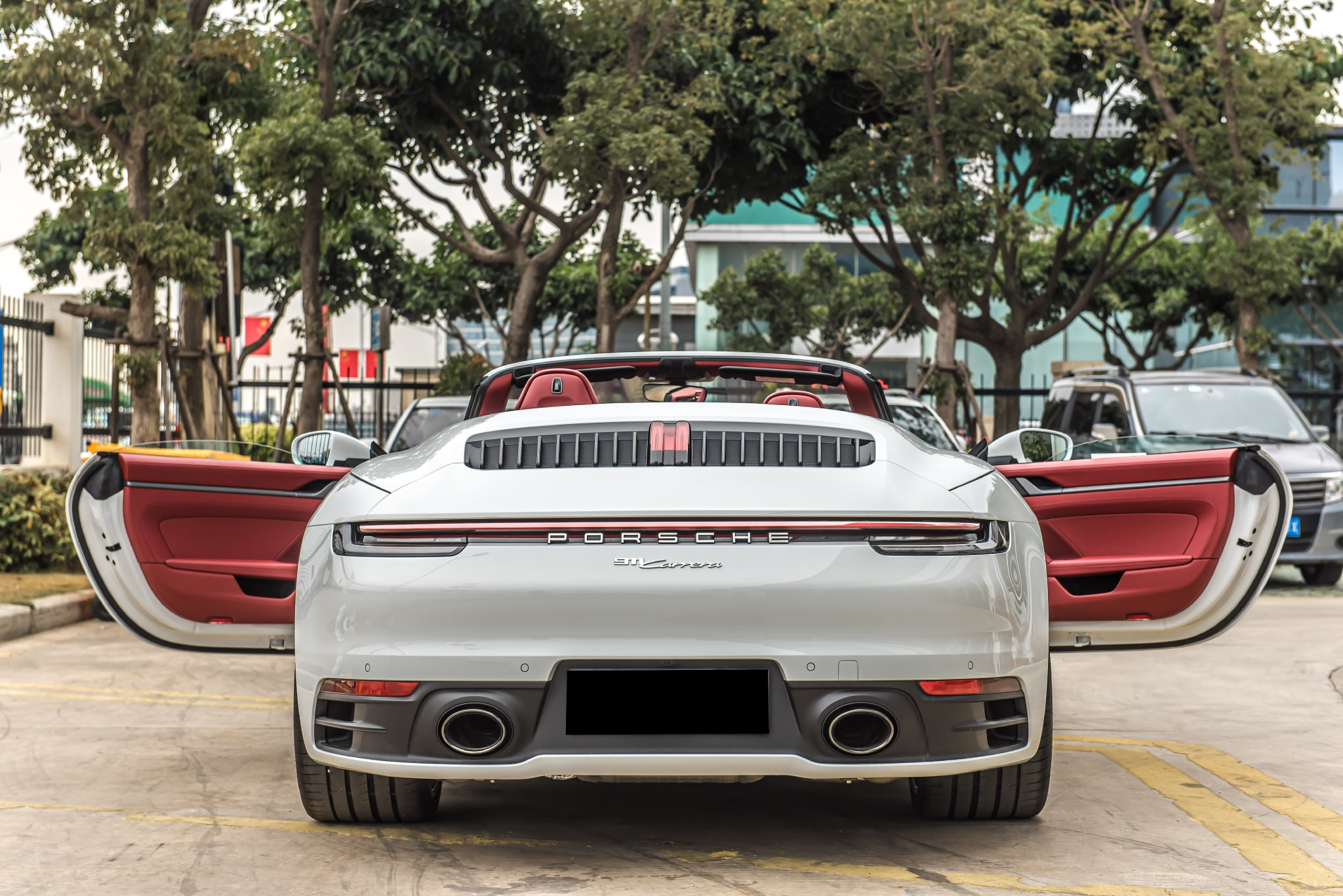 厦门2022款保时捷911carreracabriolet30t白外红内实车美拍
