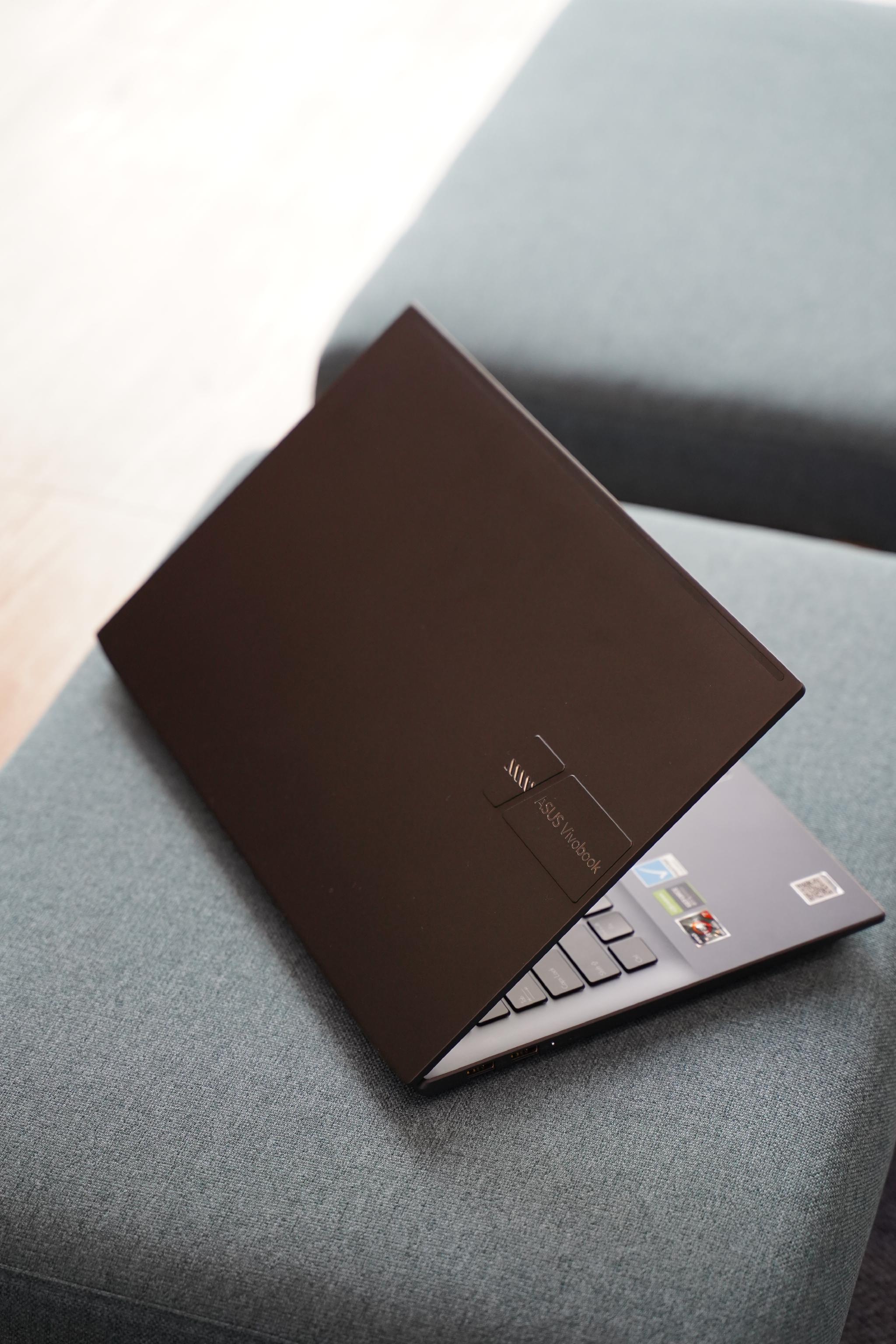 华硕笔记本给人的感觉就是高端……|华硕笔记本_新浪新闻