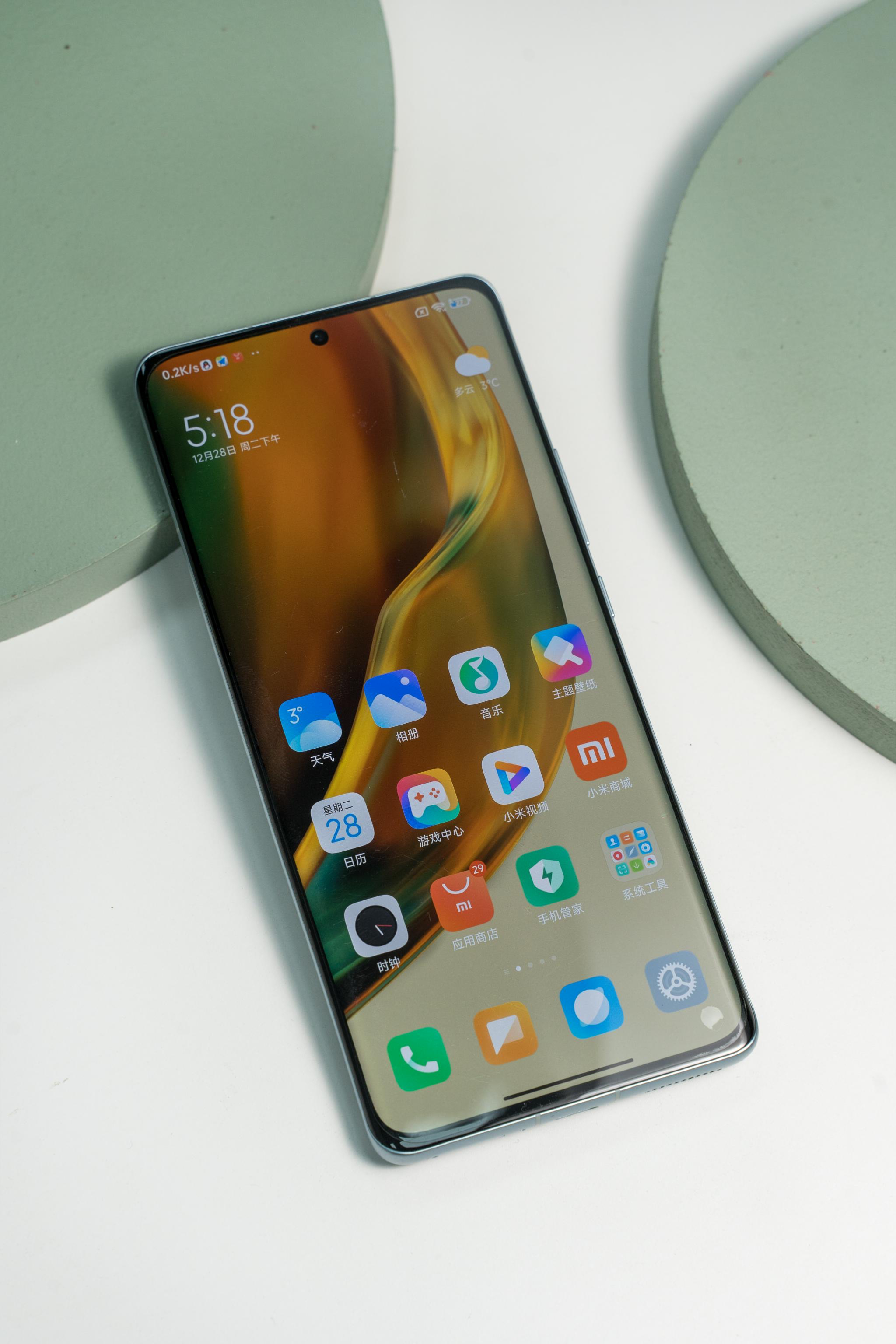 小米12pro原野绿开箱图这颜值大家觉得可还行