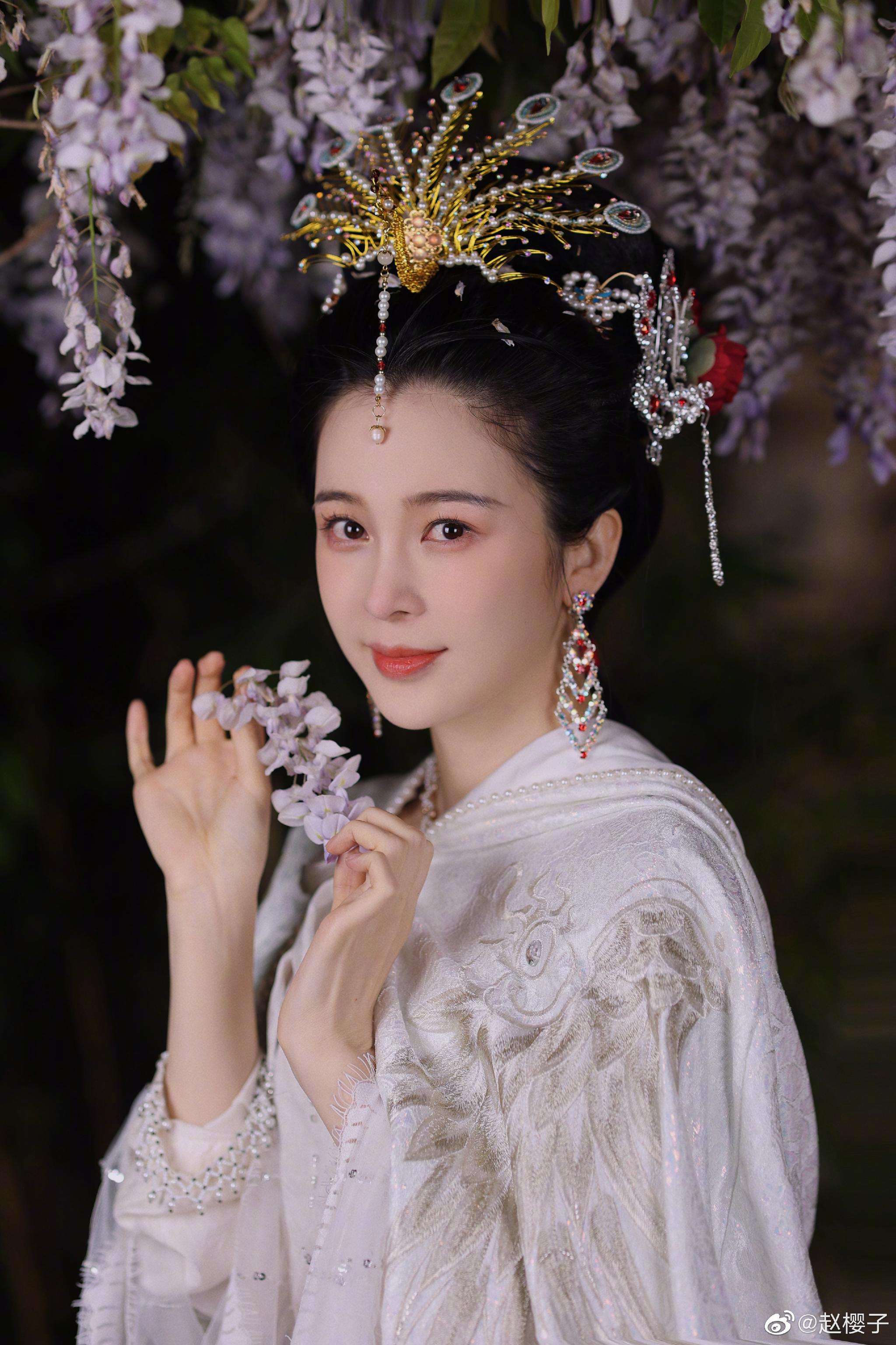 不是长得美就能驾驭古装赵樱子才是为古装而生