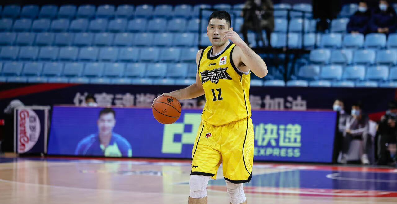 钟诚两记三分救主,拒绝27分大逆转|钟诚|吉林队|福建队_新浪新闻