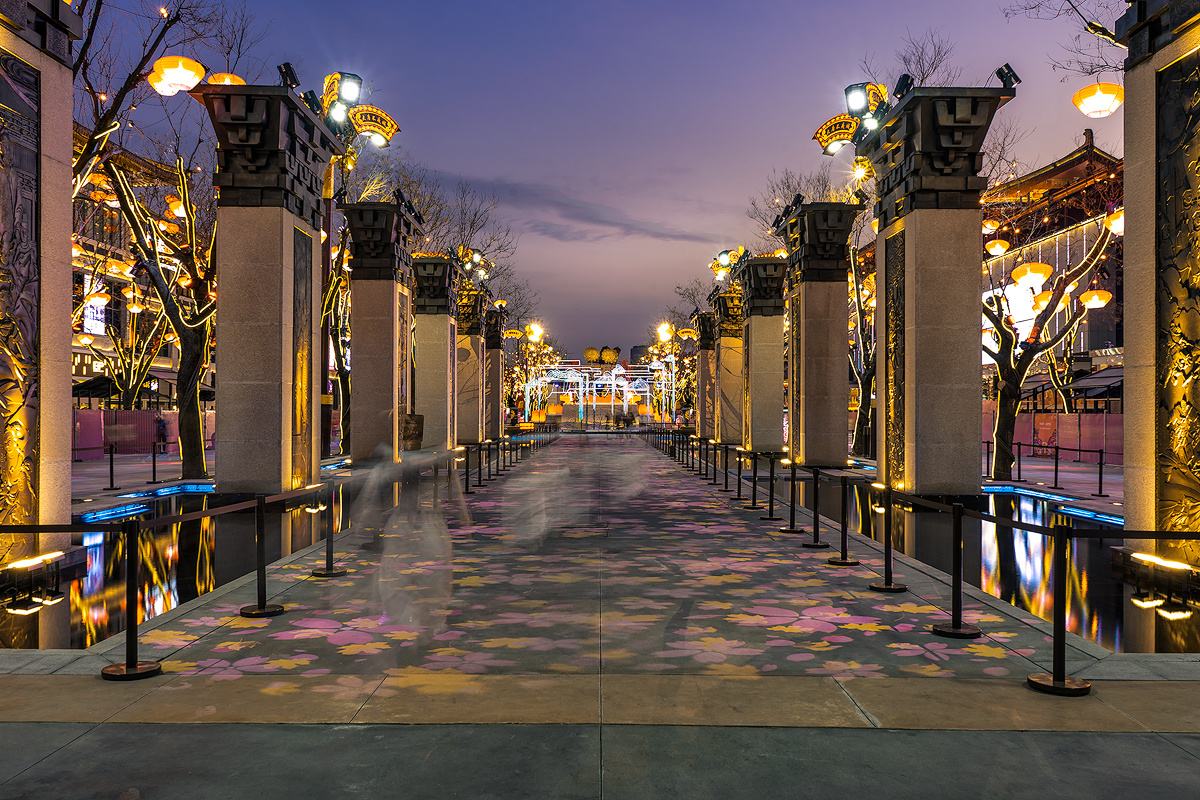 西安疫情前后“对比照”,两种情况两种声音,但都有同一种心态!休闲区蓝鸢梦想 - Www.slyday.coM 西安疫情前后“对比照”,两种情况两种声音,但都有同一种心态!休闲区蓝鸢梦想 - Www.slyday.coM