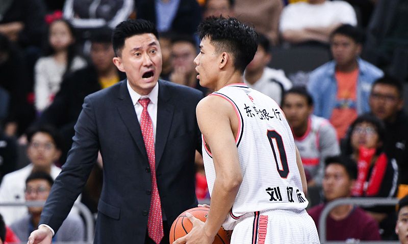 广东惨败难掩一人高光!一年后重返赛场,轰9分3板,值得杜锋信任休闲区蓝鸢梦想 - Www.slyday.coM 广东惨败难掩一人高光!一年后重返赛场,轰9分3板,值得杜锋信任休闲区蓝鸢梦想 - Www.slyday.coM