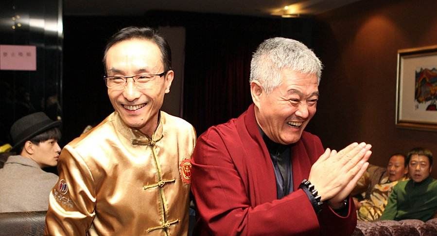 1988年,巩汉林第一次迎来了自己事业的小高峰,那一年他与赵本山一起在