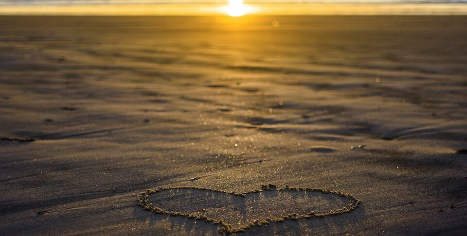 有5种类型的女生很难追，男生不要轻易去追求，会伤心受打击休闲区蓝鸢梦想 - Www.slyday.coM