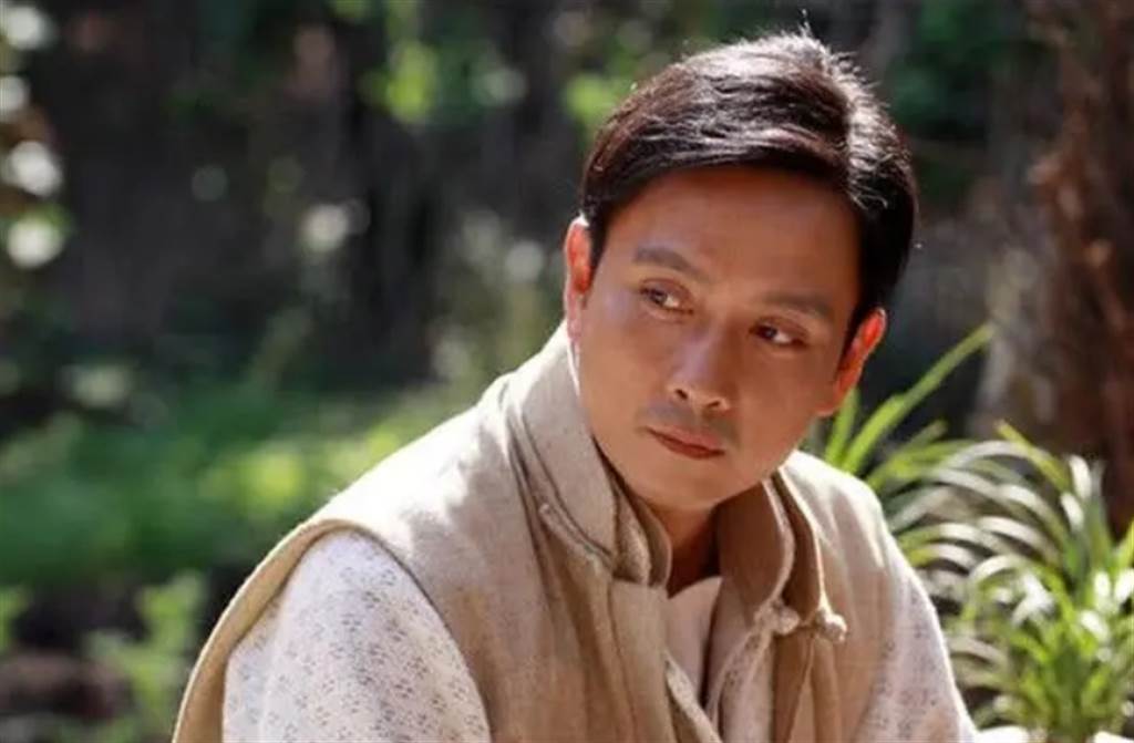 为救小演员遭火吻毁容,导致星途全毁|仙剑奇侠传一|谢君豪|毁容_新浪