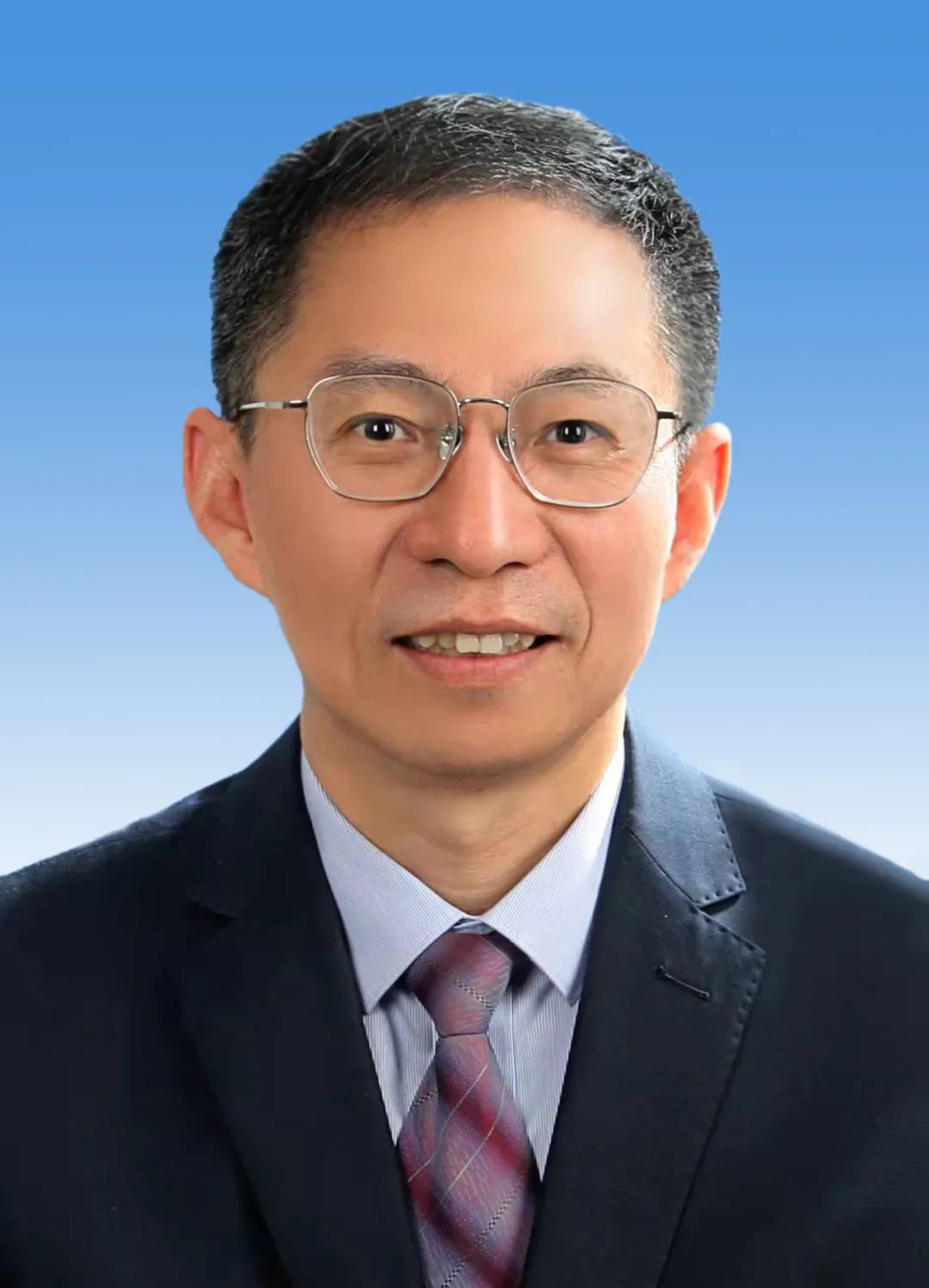 换帅两所高校迎来新一把手