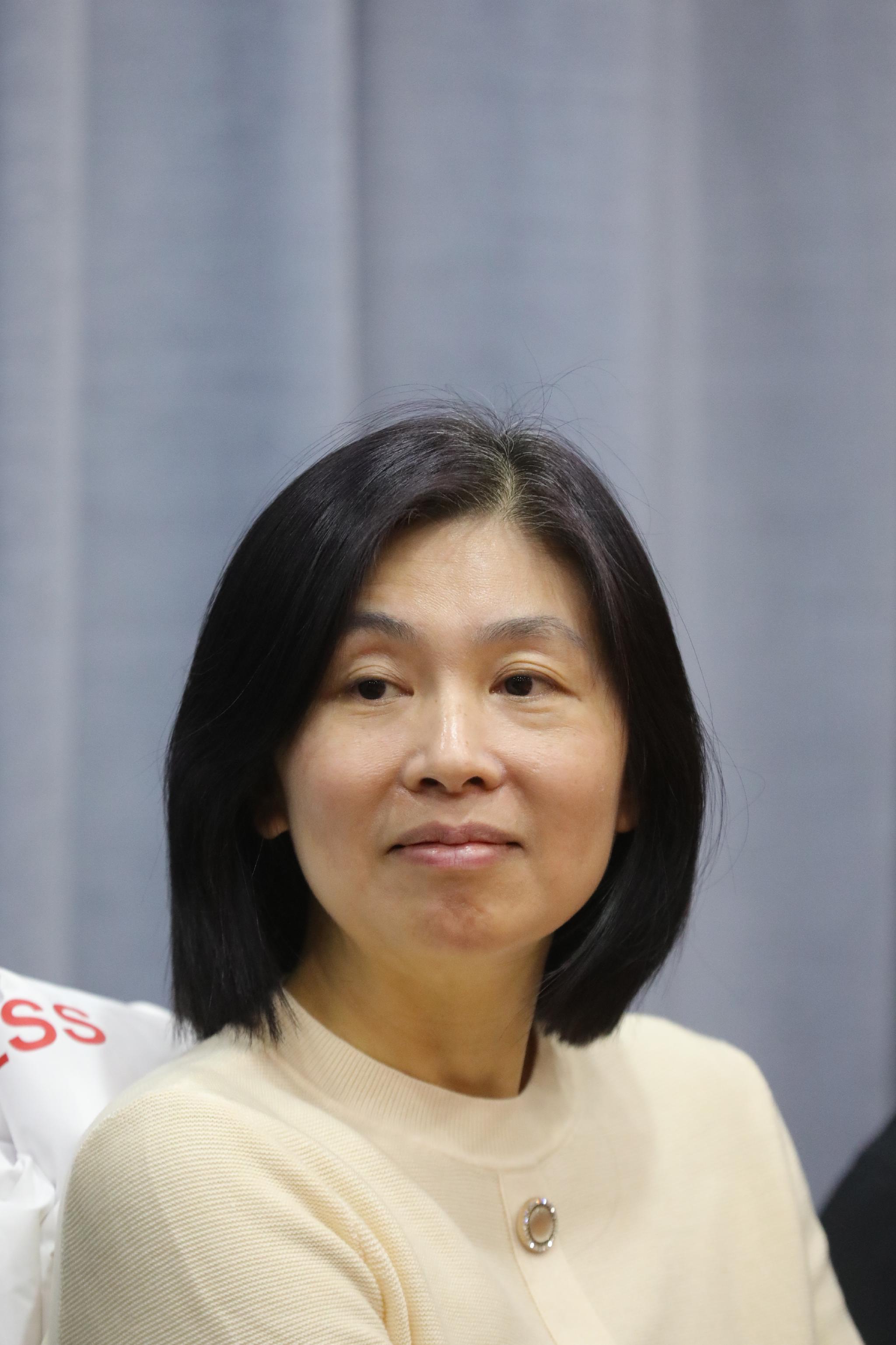 明年1月7日上映纪录电影冰上时刻冲突点真实获赞