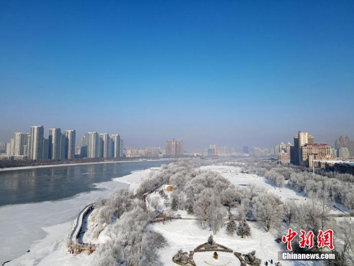 资料图：吉林省吉林市城区一景。苍雁 摄