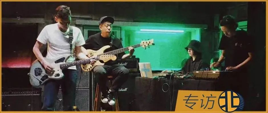 花伦乐队:局外人|花伦乐队|纪录片|深圳_新浪新闻