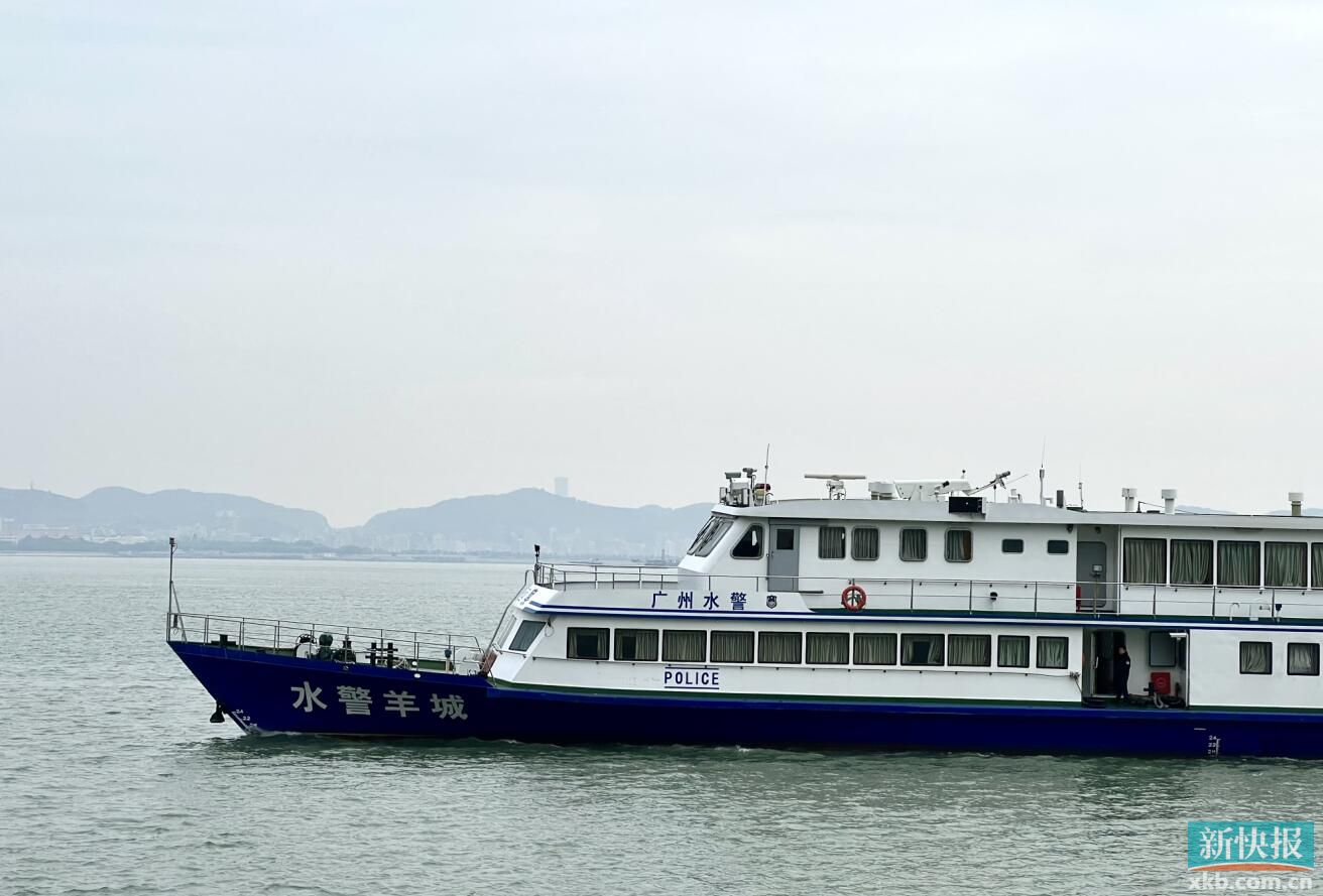 本次活动联合公安特警,水警,海事局,警航,消防特勤,医疗救援等多个