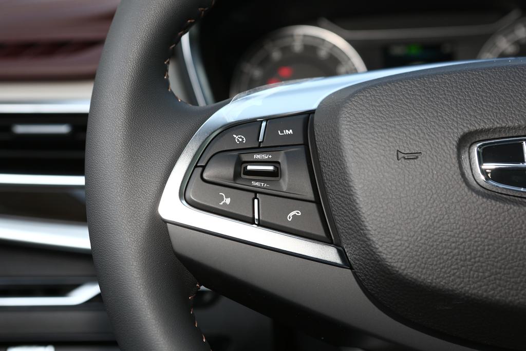 同样是六座车，吉利好还是五菱好？对比凯捷/嘉际，结局让人意外