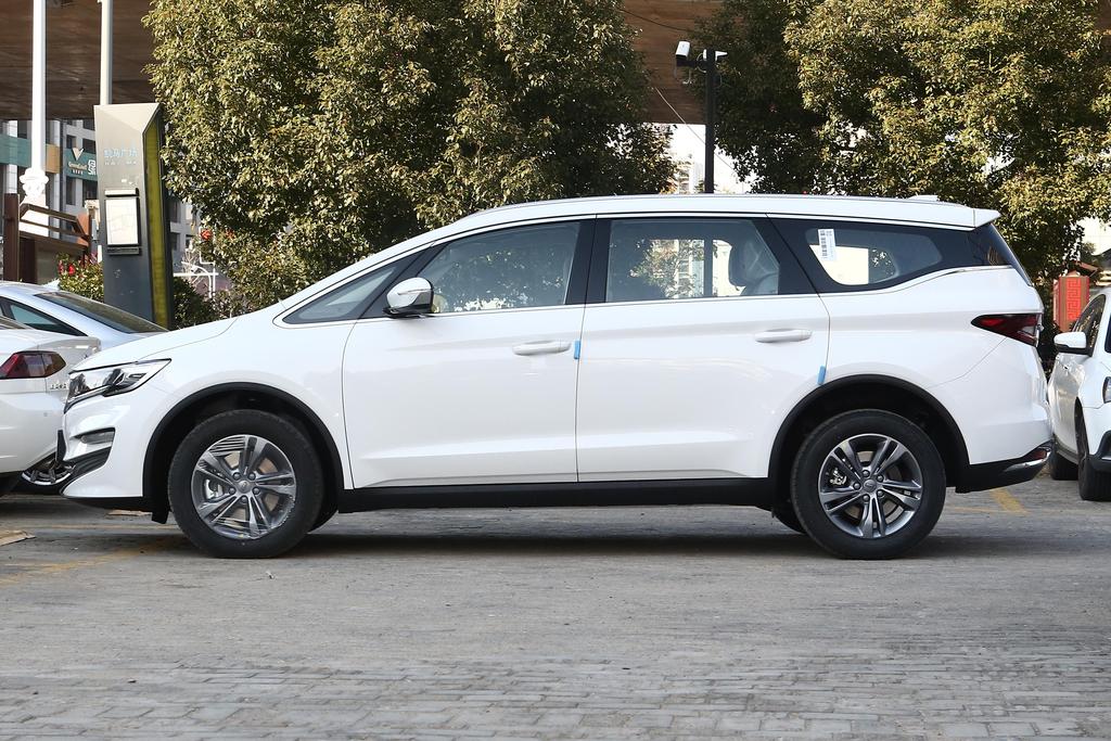 同样是六座车，吉利好还是五菱好？对比凯捷/嘉际，结局让人意外