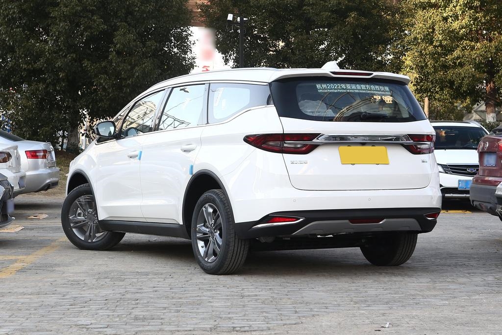 同样是六座车，吉利好还是五菱好？对比凯捷/嘉际，结局让人意外