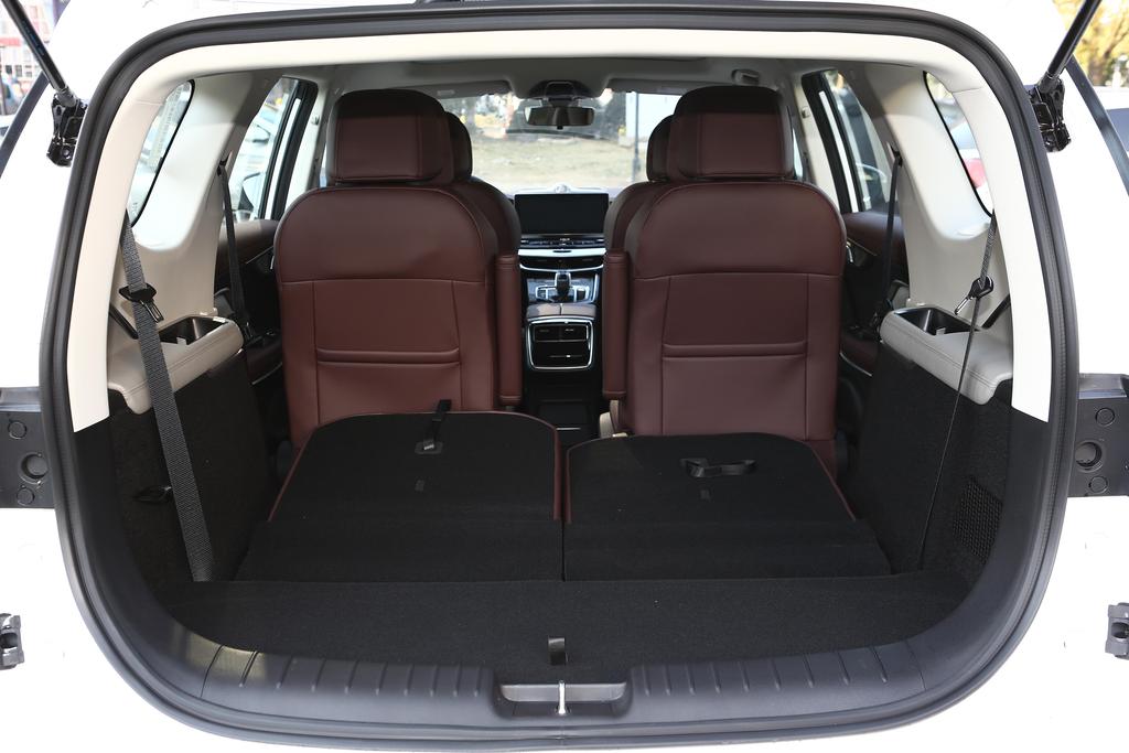 同样是六座车，吉利好还是五菱好？对比凯捷/嘉际，结局让人意外