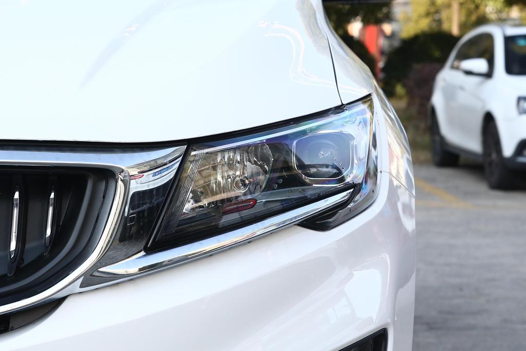 同样是六座车，吉利好还是五菱好？对比凯捷/嘉际，结局让人意外