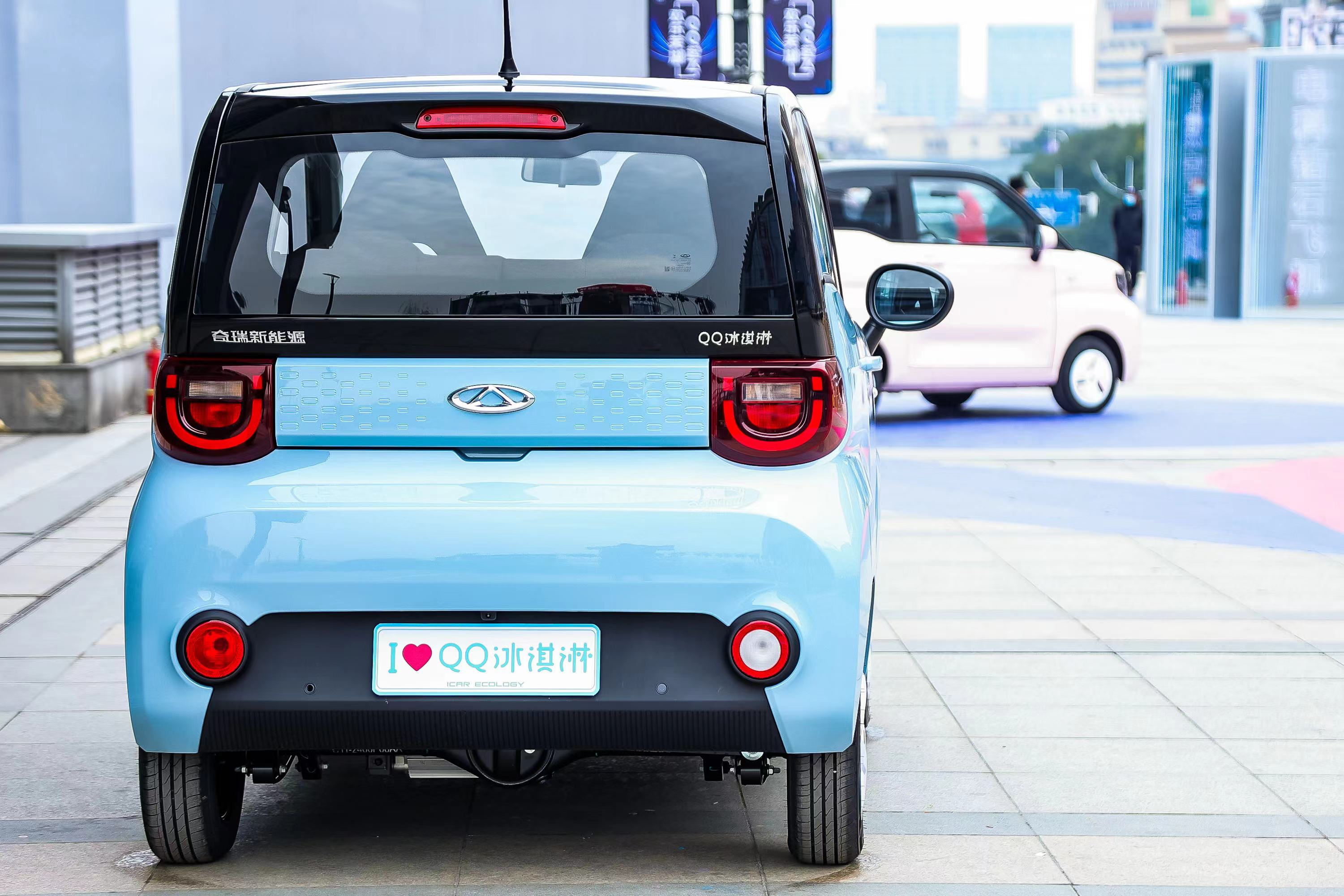 还买宏光miniev?奇瑞qq冰淇淋来了,售价2.99万元起-新浪汽车