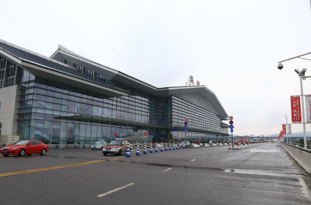 温州草根视频丨温州南站新增22个违法抓拍点|草根|温州|南站_新浪新闻