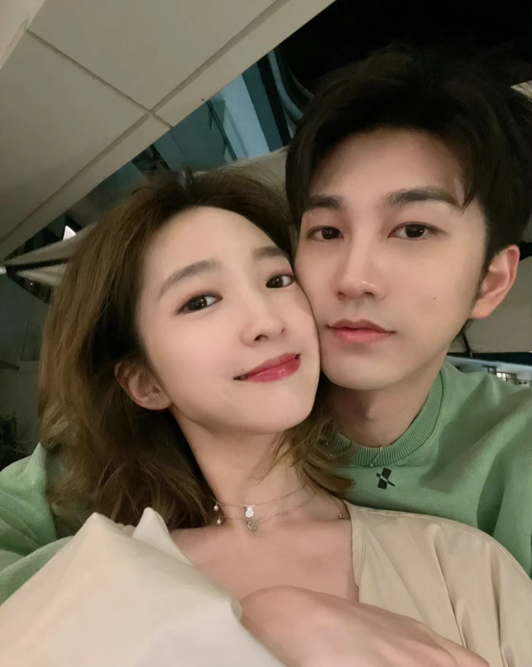 杨凯雯和赵琦君是多少恋综迷心中的恋综之光呢?