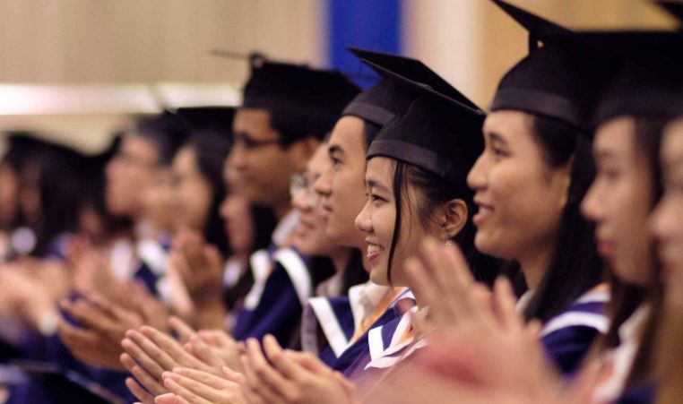 高学历人才也有心酸和无奈博士生毕业后年龄成了就业一大阻碍