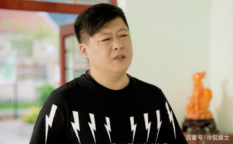 中演出,他在里面只是一个小角色,连演员表都没有上去,可能是本山大叔