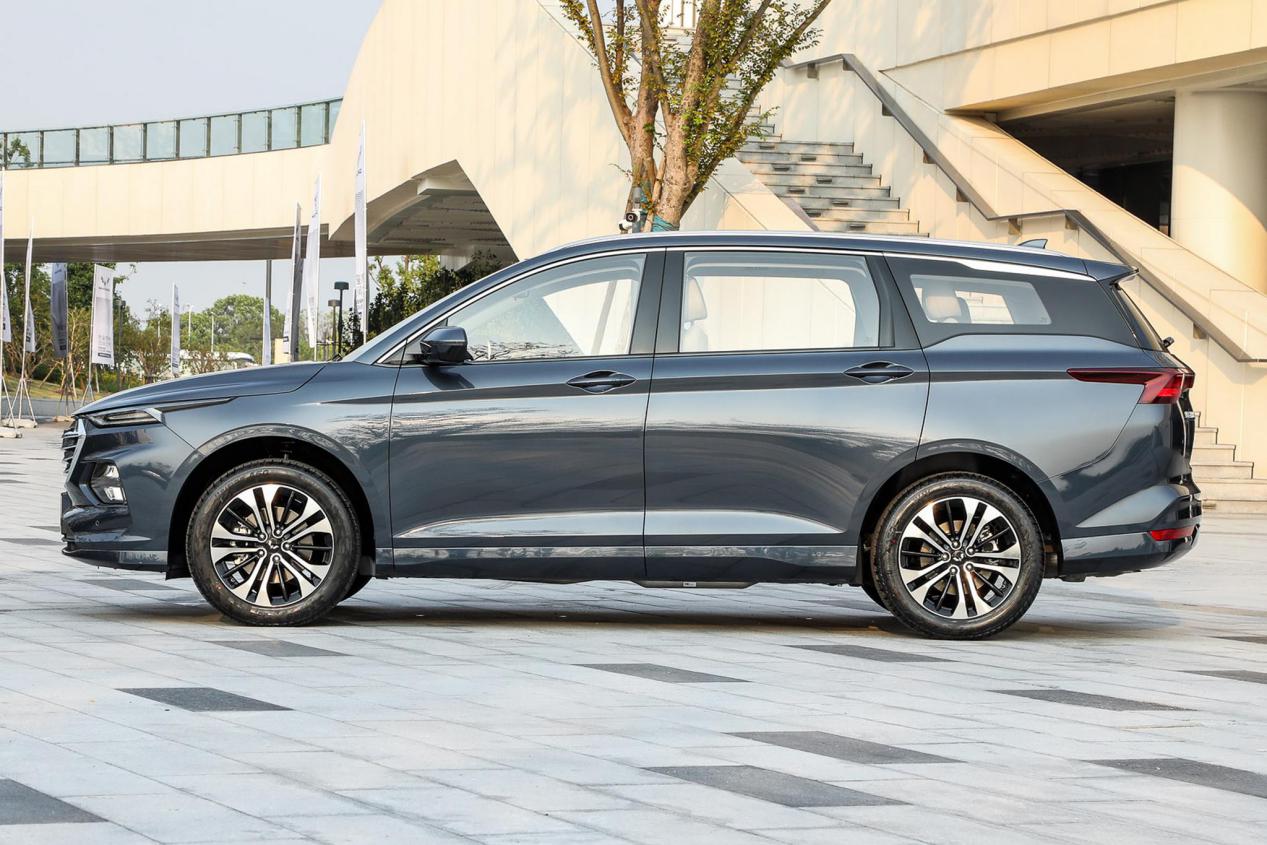 同样是六座车，吉利好还是五菱好？对比凯捷/嘉际，结局让人意外