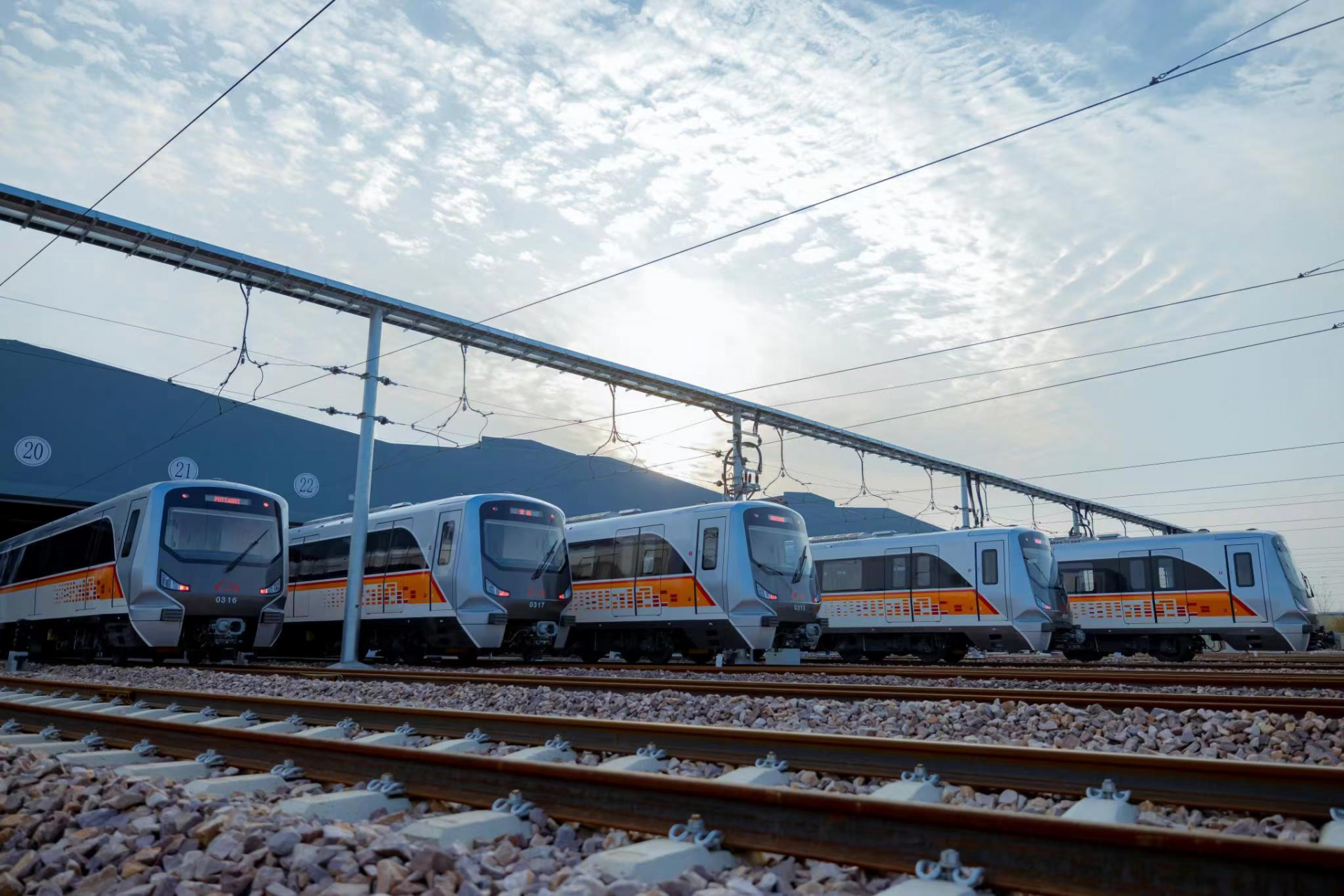 郑州轨道交通3号线开通一周年技术支持来自深圳地铁