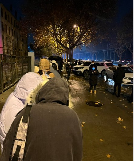 西安封城第7天，我最担心的一幕，还是发生了……休闲区蓝鸢梦想 - Www.slyday.coM